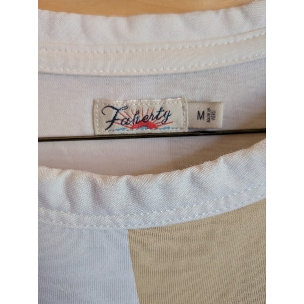 Faherty Short Sleeve Graphic Tee in White, Tan, Gold & Rust - Picture 3 of 8